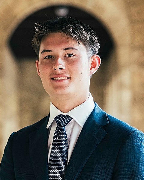 Robert Teng, Equities Investment Director